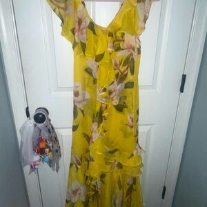 Sfera Collection Yellow Floral maxi dress